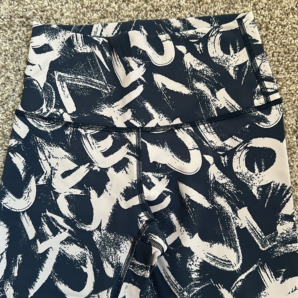 Lululemon Wunder Under Crop (High Rise) • Graffiti Pop Antoinette True Navy - Picture 4 of 7